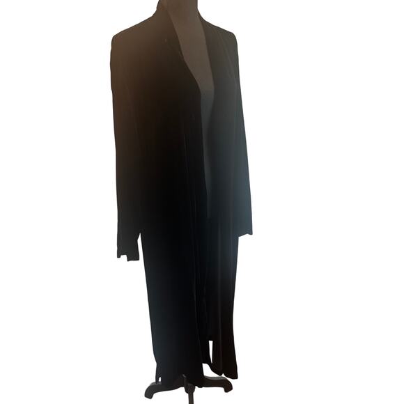 FLAX Velvet Duster - Large - Black - Like New - Picture 5 of 9